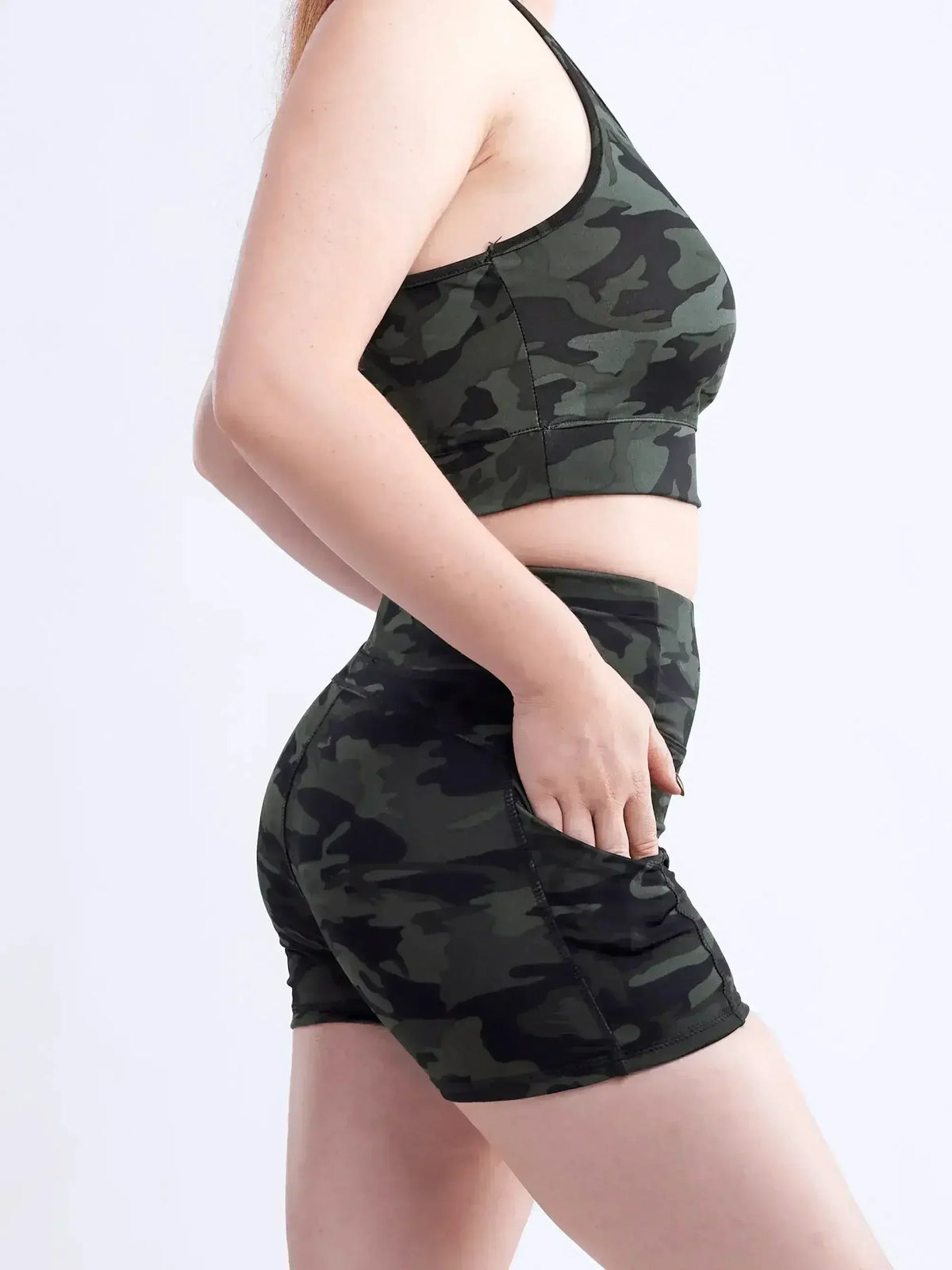 Racerback Training Crop Tank – Lightweight & Breathable for Workouts