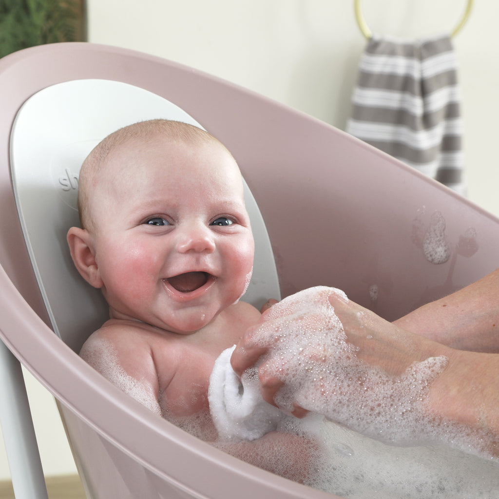 Shnuggle Bath Accessories Bundle - Ellie Scoop, Washy Jug, Boats & Star Toy - 4-Piece Set