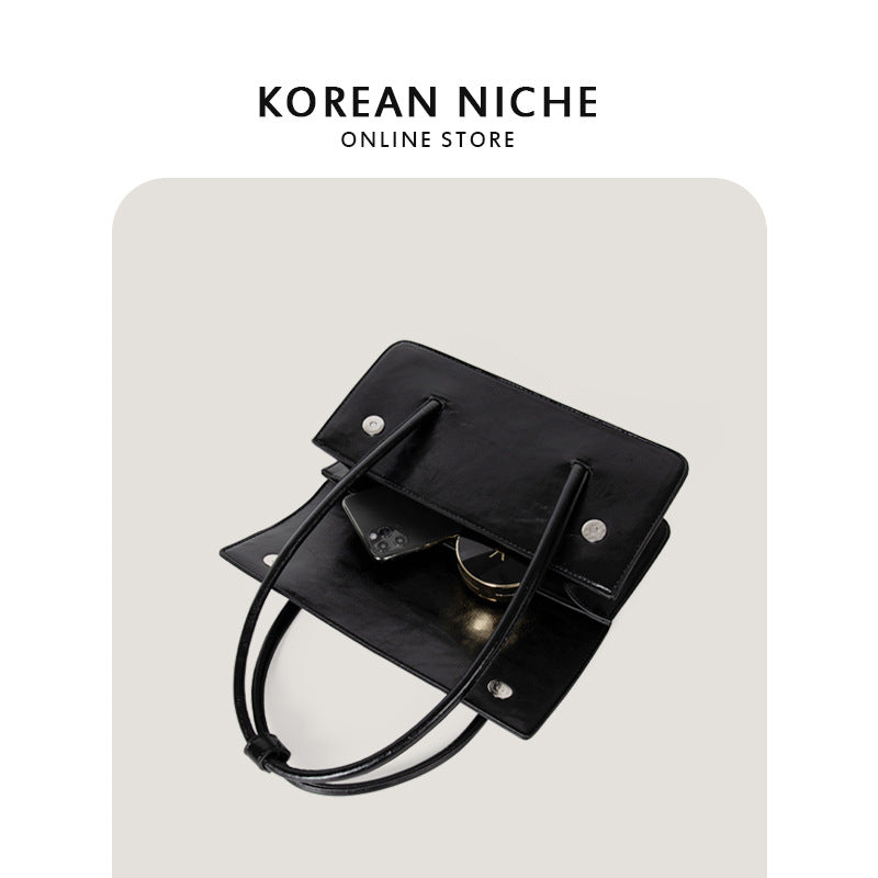 Women's Design Oil Wax Leather Underarm Advanced Texture Shoulder Bags