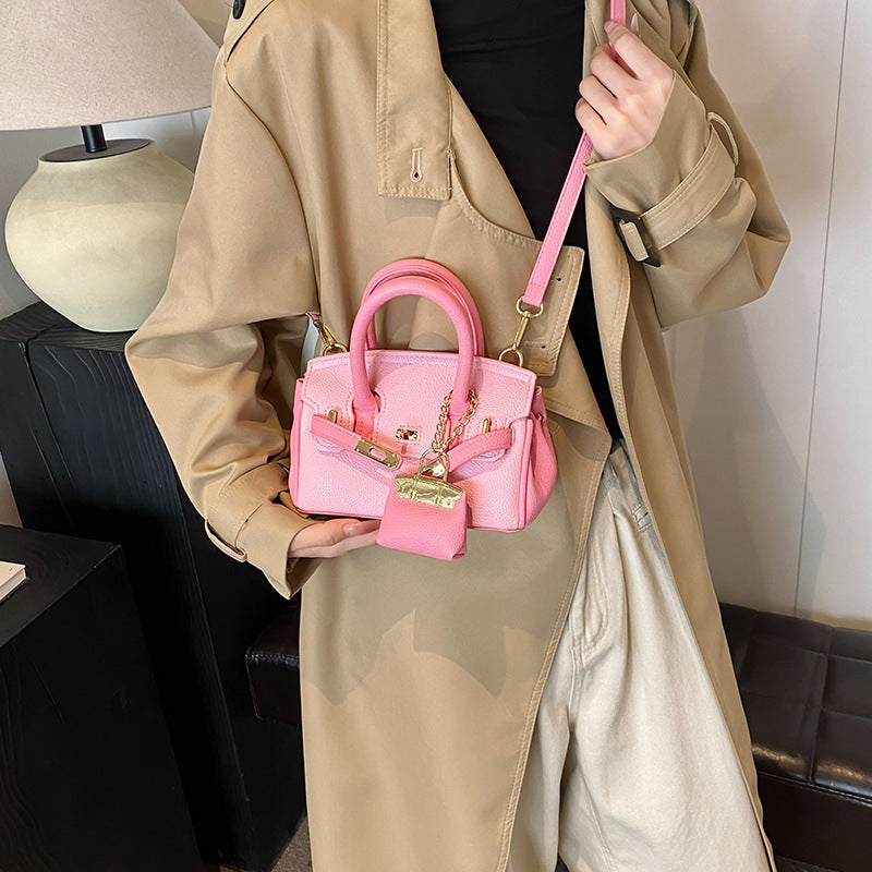 Women's Retro Textured Western Style Fashionable Stylish Crossbody Bags