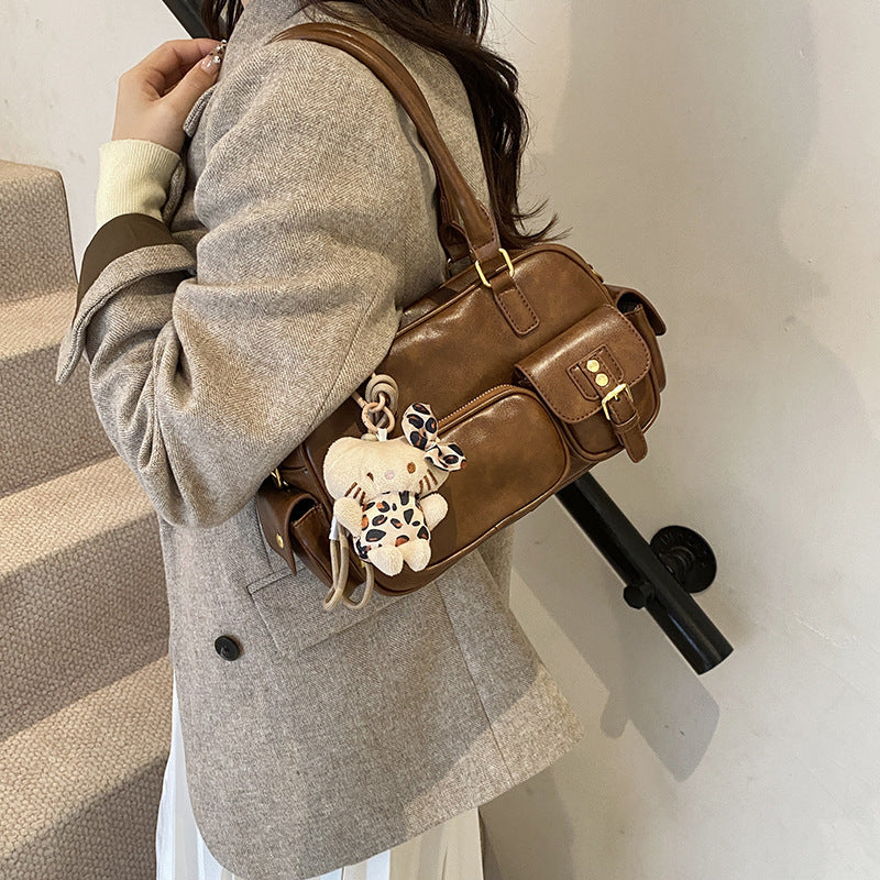 Women's Retro Commuter Large Capacity Fashion Niche Crossbody Bags