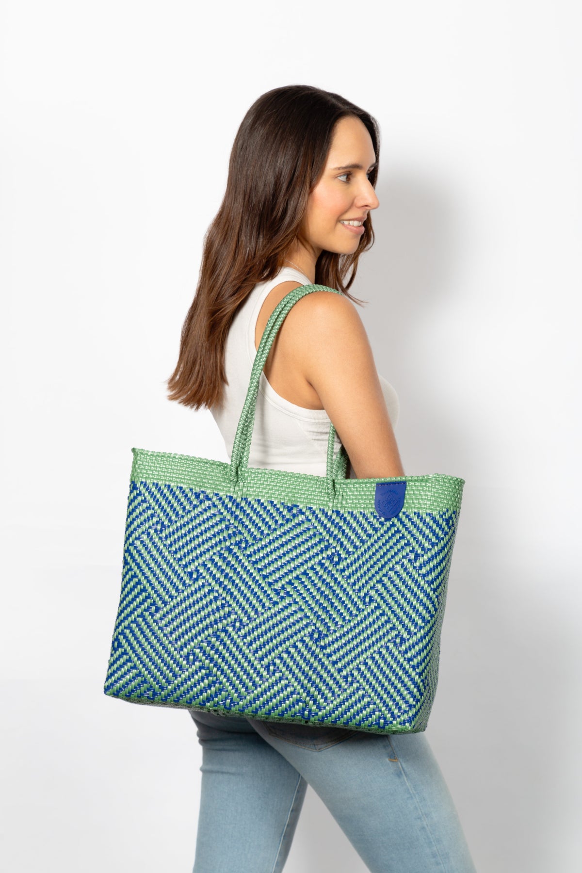 Palmera Woven Super Tote