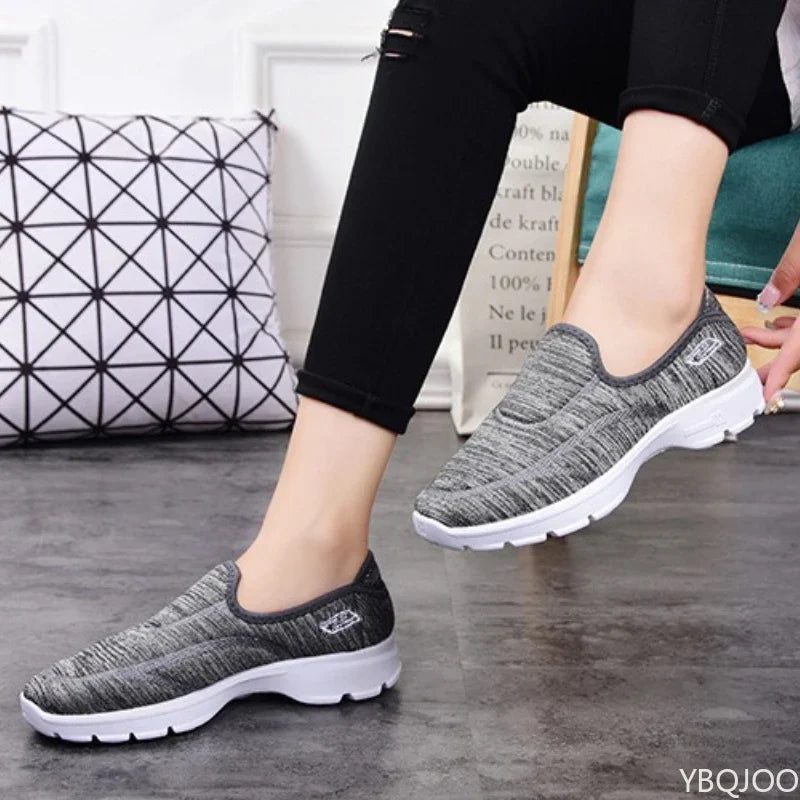 Large Size Autumn Fashion Breathable Casual Comfortable Women's Shoes Outdoor Lightweight Flat Bottom Women's Sports Shoes