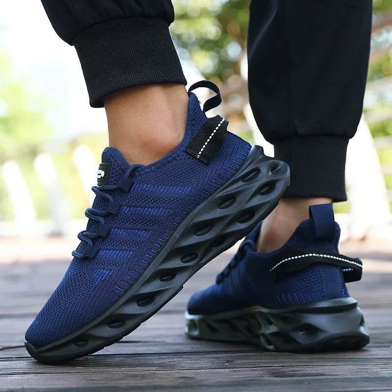 Men's Thick Soled Sports Shoes for Spring and Summer Women's Breathable and Shock-absorbing Fashionable Running Shoes Bare Foot