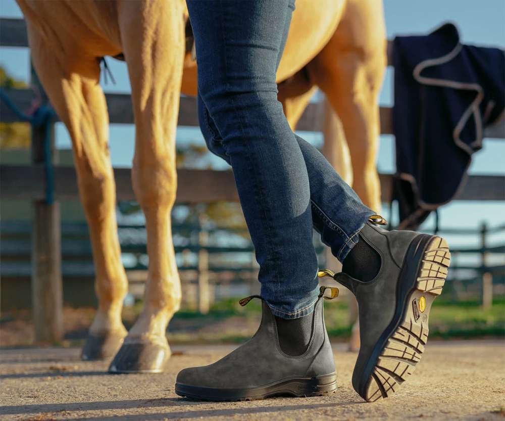 Blundstone 2055 WOMEN'S ALL-TERRAIN CHELSEA BOOTS - RUSTIC BLACK